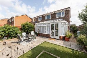 19, Balmoral Drive, Knottingley WF11 8RQ