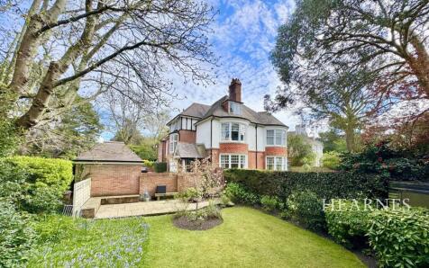 Mckinley Road, Alum Chine, Bournemouth, BH4