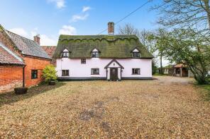 Hallfield Farmhouse, Hallfield Road, Thetford IP24 1PT