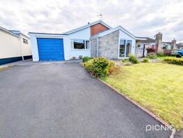 4, Glan Yr Ystrad, Ferryside SA17 5TT