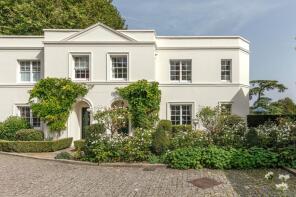 2, Boderton Mews, Burton Park Road, Petworth GU28 0LS