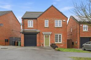 70, Oak Drive, Whinmoor, Leeds LS14 2BF