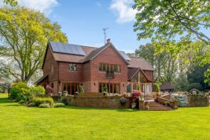 Quicks Green House, Quicks Green, Ashampstead, Reading RG8 8SN