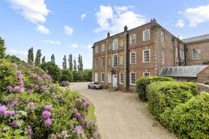 Flat 3, Herstmonceux Place, Church Road, Flowers Green, Hailsham BN27 1RL