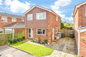 26, Chaplin Drive, Headcorn TN27 9TN