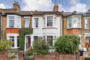 8, Connaught Road, London E4 7DL