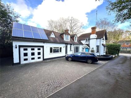 Portsmouth Road, Camberley, Surrey, GU15