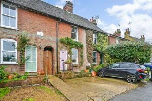 4, Elm Cottages, Wye Road, Ashford TN25 4HZ