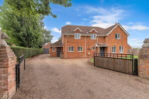 Summerfields, Church Lane, Keelby, Grimsby DN41 8ED