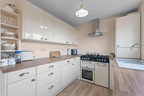 165, Lawefield Lane, Wakefield WF2 8SX