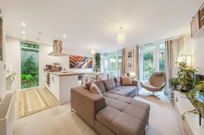Flat 2, Itchel Court, Rye Common Lane, Crondall, Farnham GU10 5EQ
