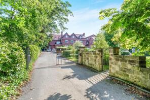 Apartment 13, 49, Cardigan Road, Headingley, Leeds LS6 1DW