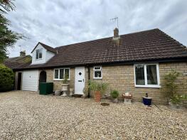 Cranleigh, Five Acres, Barwick, Yeovil BA22 9UP