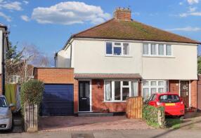 27, Thrupps Avenue, Hersham, Walton-on-thames KT12 4NA