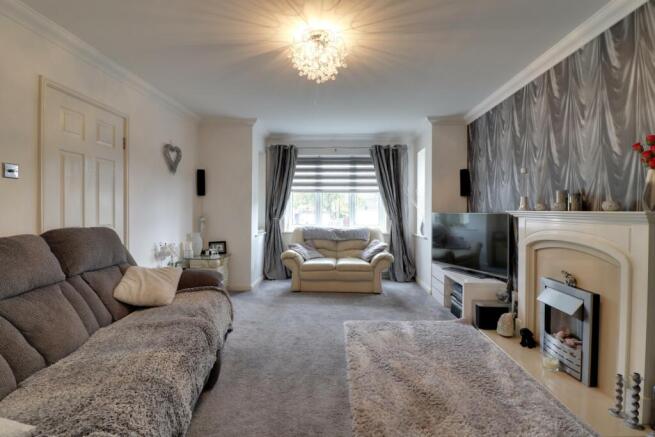 Lounge 1