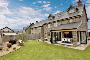 Ty Bobin, Clos Castell, Llangynidr, Crickhowell NP8 1NZ