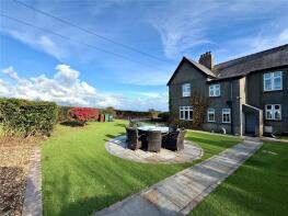 Cynlas, B4413 From Pig Street Llanbedrog To Mynytho, Pwllheli LL53 7RF