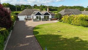 Lark Rise, New Road, Millthorpe, Holmesfield S18 7WN