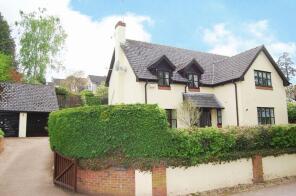 Court View, Plough Road, Abergavenny NP7 9TS