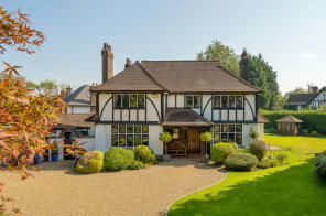 Meadow End, Elm Walk, Orpington BR6 8LX