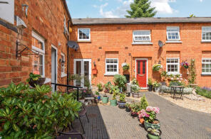 3, The Old Stable Yard, Horn Street, Buckingham MK18 3AW