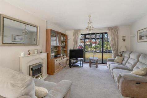 Eastwell Close, Paddock Wood, Tonbridge