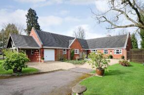 3 Worlds End, Park Close, Towcester NN12 8XE
