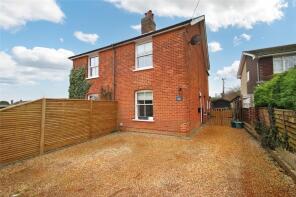 2, Redcroft Cottages, Swan Street, Colchester CO6 2EE