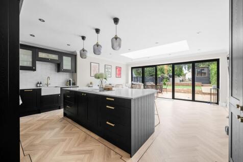 Crofton Avenue, Bexley, DA5