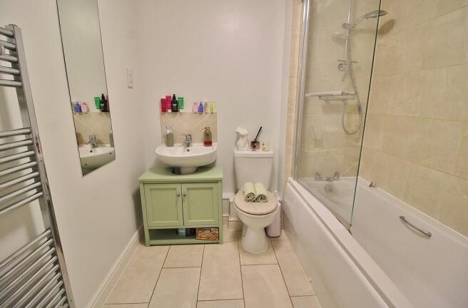 Photo 3