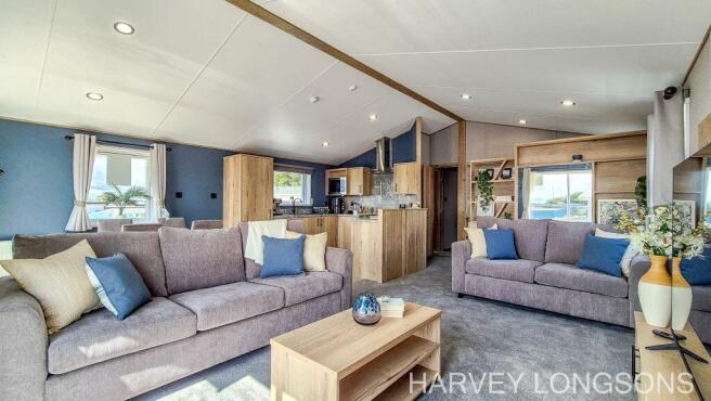 Light and spacious lounge with freestanding sofas