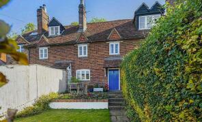 2, Stag Cottages, Bottom Hill, Hambleden RG9 6SP