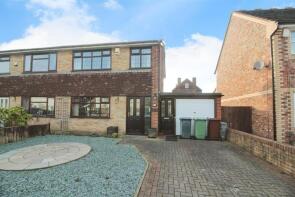 10, Queens Drive, Carlton, Wakefield WF3 3RQ