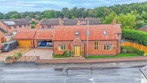 3, Edge Hill Croft, Edge Hill, Atherstone CV9 2QR
