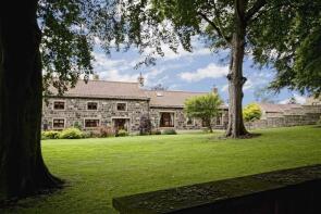 2 The Hayloft, Hundhill Mews, Hundhill Lane, East Hardwick, Pontefract WF8 3DZ