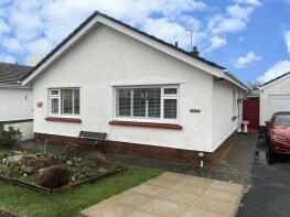 11, Meadow Road, Jameston, Tenby SA70 8QF