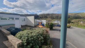 4, Maeshenllan, Bow Street SY24 5DD