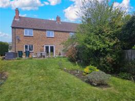 82, Common View, Midhurst GU29 0NU