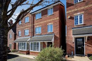 8, Ken Trueman Grove, Knowle, Solihull B93 0FF