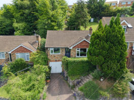 21, Warwick Avenue, High Wycombe HP12 4NG
