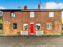 2, Red Brick Cottages, The Endway, Chelmsford CM3 6DU