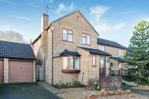 25, St Anthonys Close, Daventry NN11 4UF