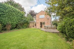 Long Lane Cottage, Road From Arlingham To The Reddings Lodge, Gloucester GL2 7JH