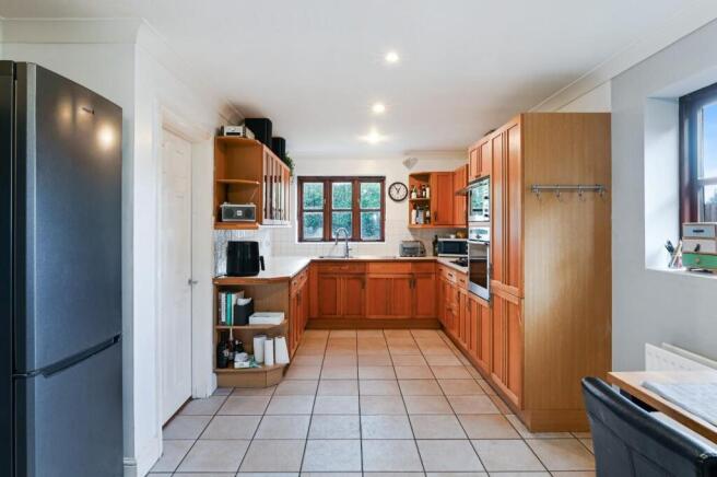 HAWTHORN CLOSE