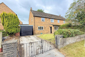 19 Cairnsmore, Low Green, Harrogate HG3 2QA