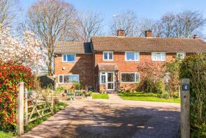 4, Bushey Close, Dunstable LU6 2LQ