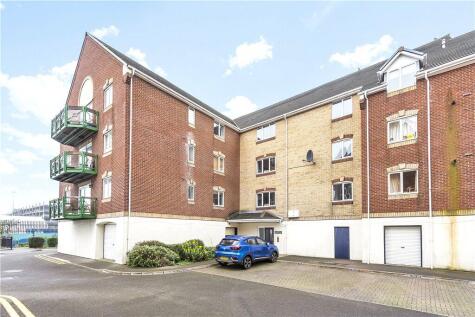 Pacific Close, Southampton, Hampshire