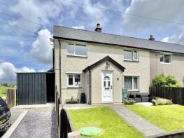 8, Maes Llydan, Capel Garmon, Llanrwst LL26 0RN