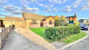 9, Laurel Close, Lymington SO41 0FQ