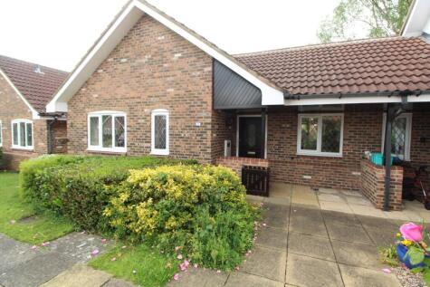The Hawthorns, Lutterworth, LE17